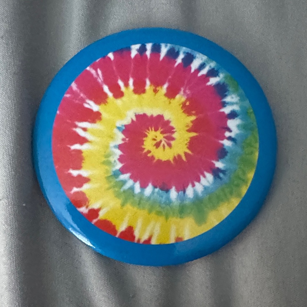 Colorful Retro Button Set - Picture 5 of 5